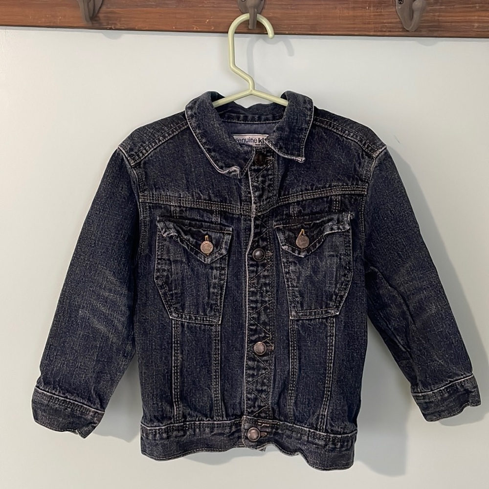 OshKosh little girl blue jean jacket, size 3T